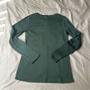 Green long sleeve shirt
